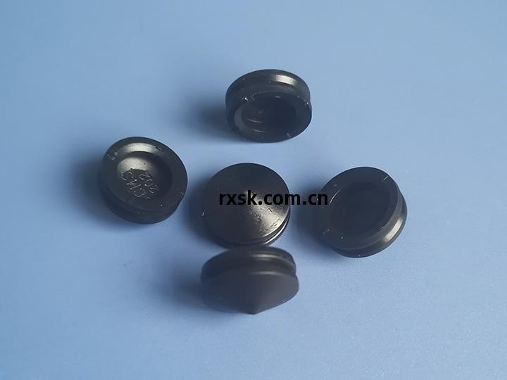 小型(xing)號膠塞2ml-10ml