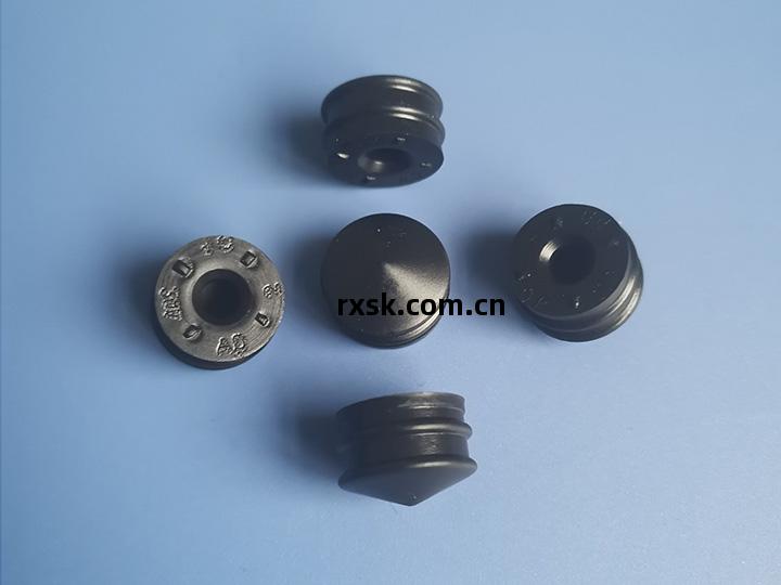 小型(xing)號膠塞2ml-10ml