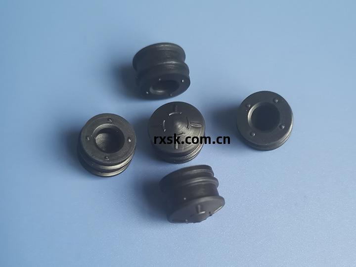 小型(xing)號膠塞2ml-10ml