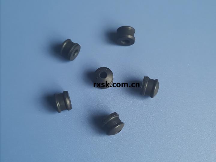 自毀式/通孔(kong)式膠塞(sai)